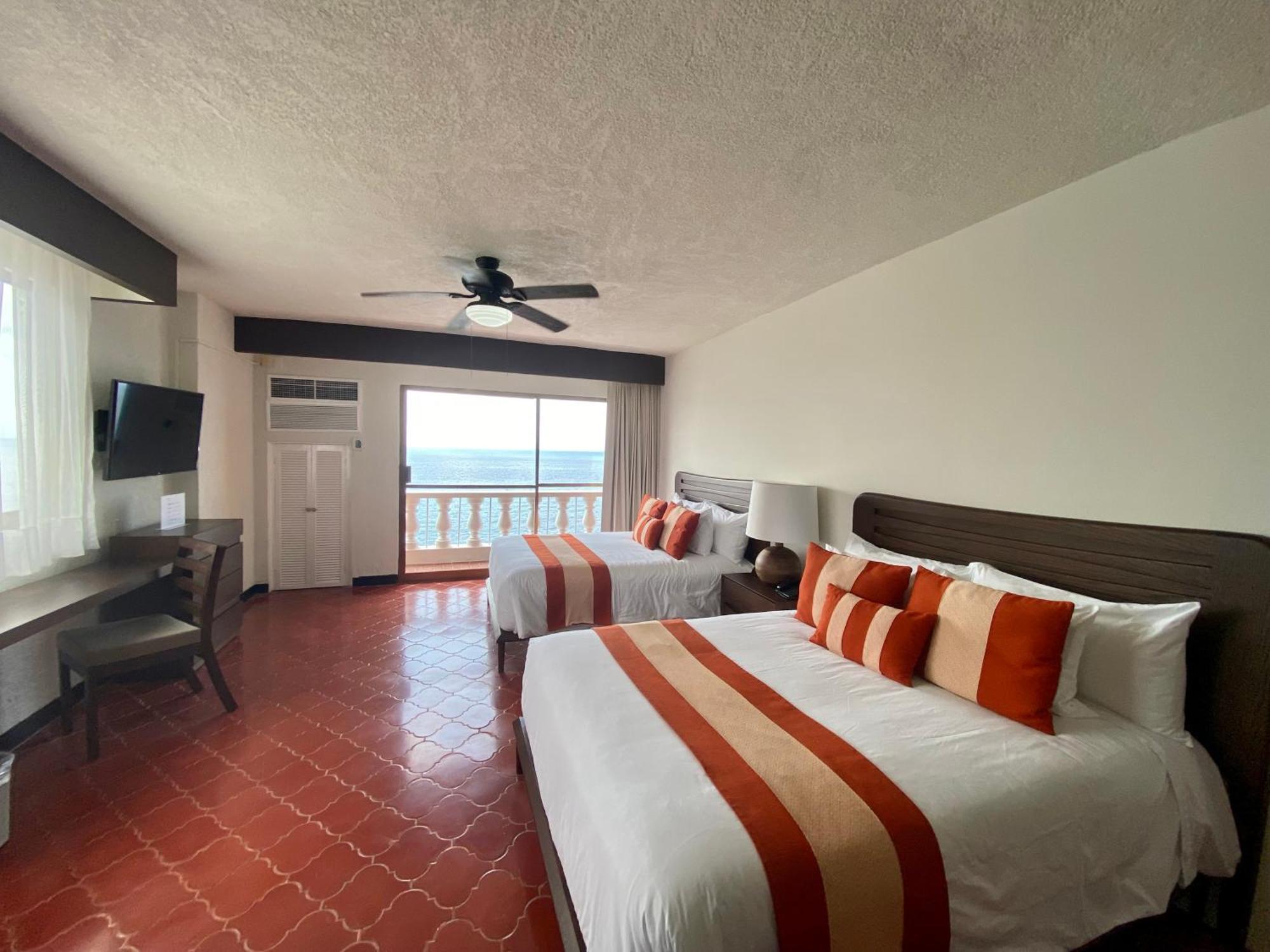 Deluxe Twin Room Sea View
