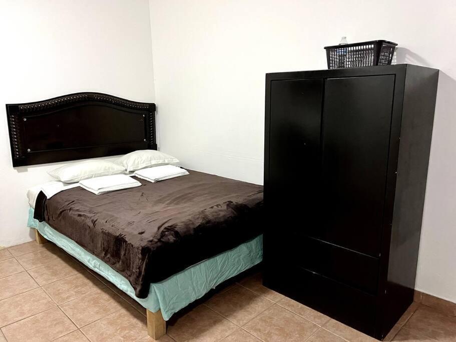 One-Bedroom Apartment,1360760702:JPEG