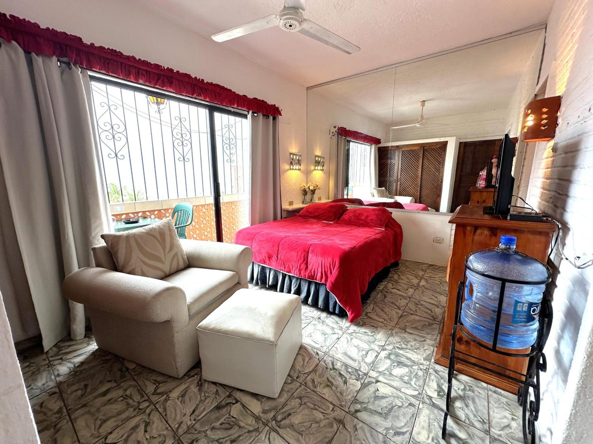 Standard Room,1619767694:JPEG