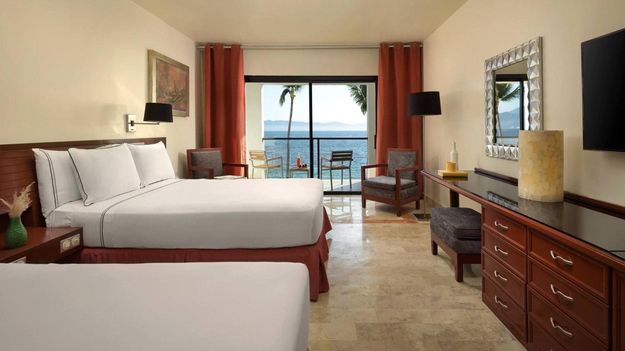 Premium Ocean Front Room,1770469812:JPEG