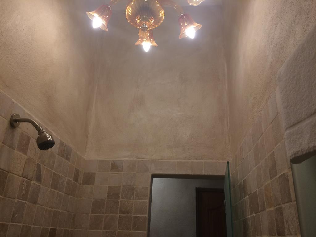Standard King Room,436364190:JPEG