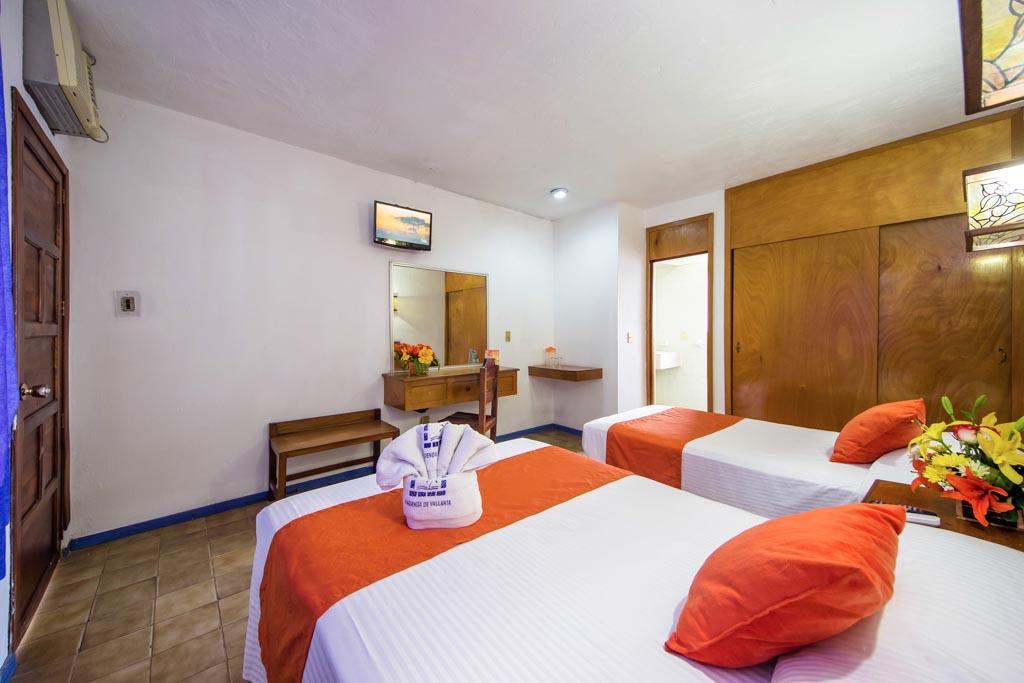 Standard Triple Room,702107713:JPEG