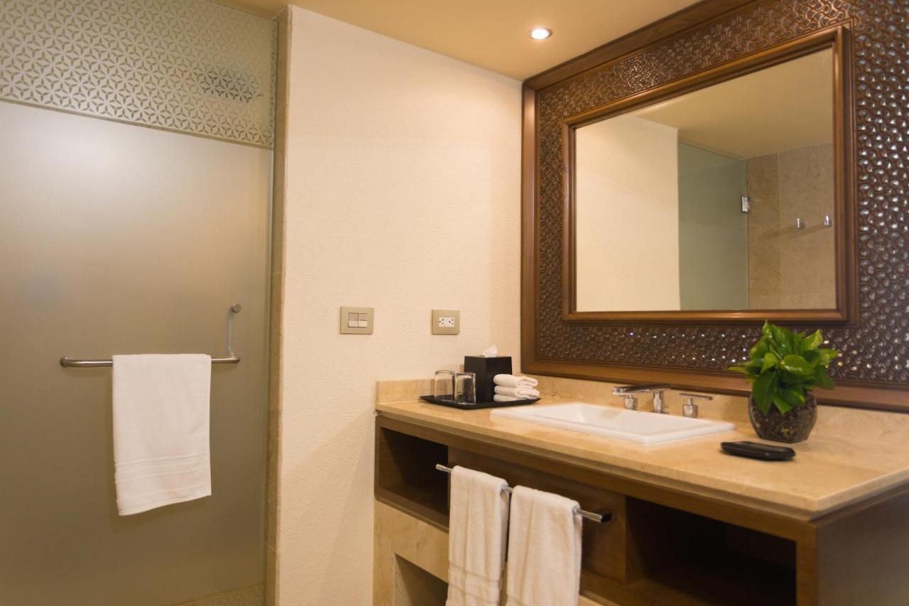 Guest room 2 Double Terrace view Pool view Low floor,1164506205:JPEG