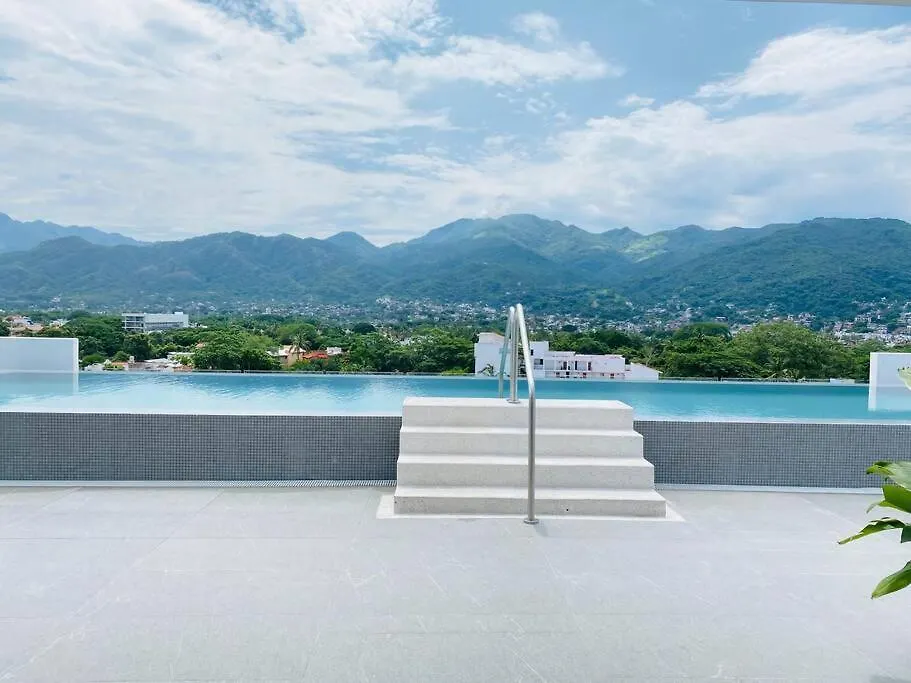 New Versalles Unit With Rooftop Pool-1
