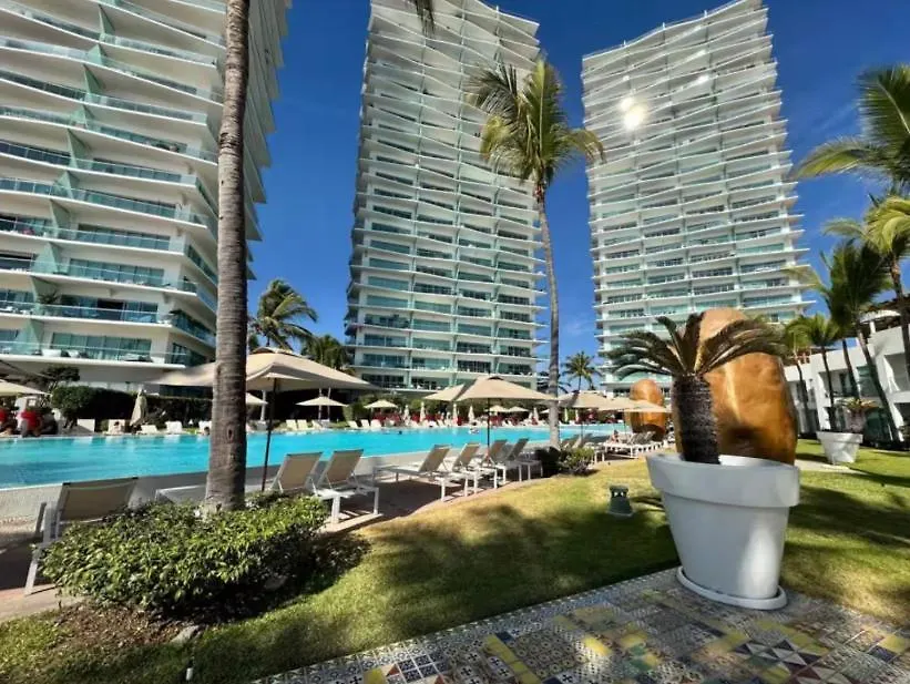 Icon Vallarta-1