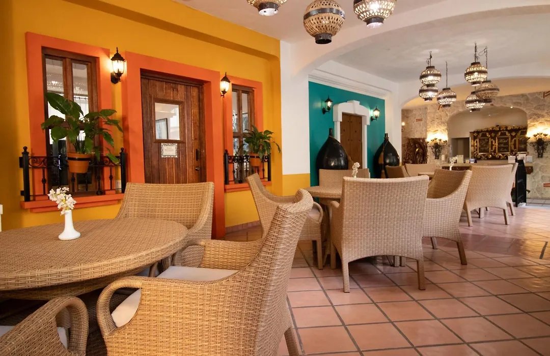 Los Arcos Suites-1
