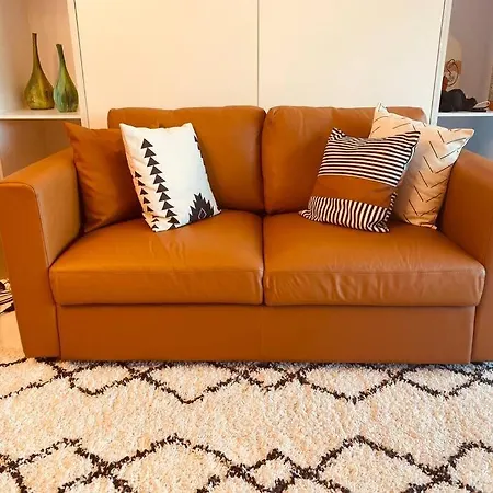 Modern 1 Bedroom-2