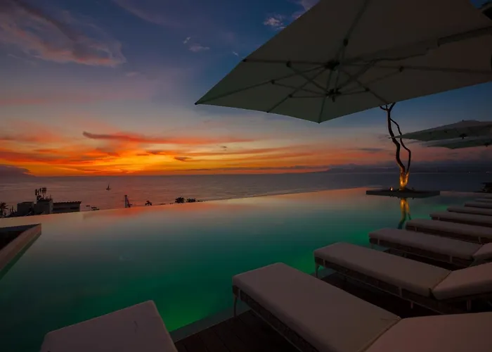 Appartement Pier57-505 Pier 57 Exclusive Corner Unit Stunning Ocean VI à Puerto Vallarta acceptant les animaux